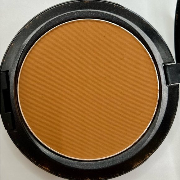 MAC Studio Fix Powder plus Foundation- NW46 - Picture 6 of 7